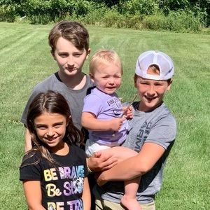 Meet your Posher, Mark